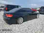 2010 BMW 3 Series 328i z VIN WBAWB3C50AP481743, wystawiony jako Copart lot #70067105 z przebiegiem 129 340 mil mil oraz Szkoda całkowita • Salvage title. Historia ofert i sprzedaży dostępna na DreamBid. Obrazek 3.
