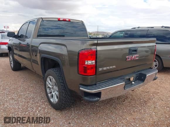 2015 GMC Sierra 1500 with VIN 1GTR1TEH8FZ171779, listed as a IAAI auction lot 42580891 with 189,935 mi miles and . Bid and sale history available at DreamBid. Image 3.