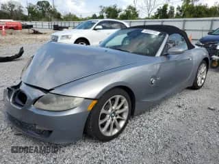 2006 BMW Z4 3.0i с VIN 4USBU33536LW67278, выставлен на аукционе Copart как лот 66009755 с пробегом 69 914 миль миль и Списание • Salvage title. История ставок и продаж доступна на DreamBid. Изображение 1.