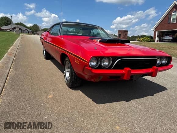 1973 Dodge Challenger z VIN JH23G3B288440, wystawiony jako Copart lot #67135595 z przebiegiem 3 815 mil mil oraz Czysty tytuł • Clean title. Historia ofert i sprzedaży dostępna na DreamBid. Obrazek 1.