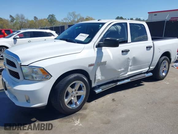 2017 Ram 1500 Express z VIN 3C6RR6KT5HG591934, wystawiony jako IAAI lot #41866623 z przebiegiem 88 183 mil mil oraz . Historia ofert i sprzedaży dostępna na DreamBid. Obrazek 17.