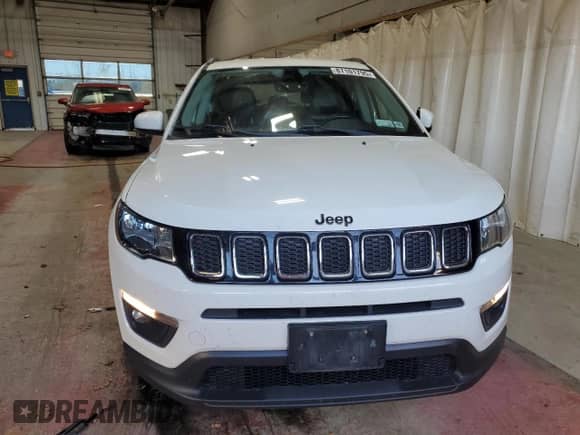 2017 Jeep Compass Latitude с VIN 3C4NJDBBXHT664491, выставлен на аукционе Copart как лот 87101795 с пробегом 100 900 миль миль и Списание • Salvage title. История ставок и продаж доступна на DreamBid. Изображение 5.