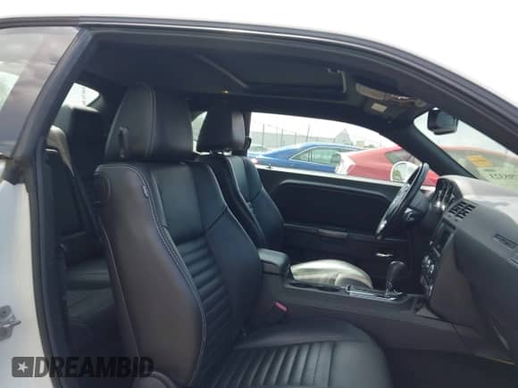 2013 Dodge Challenger SXT with VIN 2C3CDYAG0DH562336, listed as a IAAI auction lot 42795323 with 82,719 mi miles and . Bid and sale history available at DreamBid. Image 5.