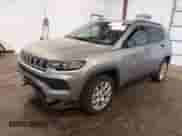 2024 Jeep Compass Latitude Lux с VIN 3C4NJDFN0RT591315, выставлен на аукционе IAAI как лот 42818615 с пробегом 20 285 миль миль и . История ставок и продаж доступна на DreamBid. Изображение 2.