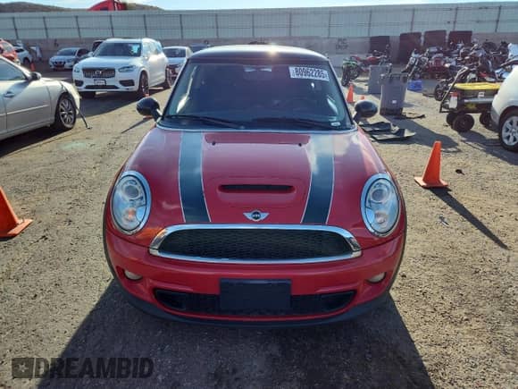 2012 MINI Hardtop S with VIN WMWSV3C56CTY25916, listed as a Copart auction lot 80962285 with 118,668 mi miles and Salvage title. Bid and sale history available at DreamBid. Image 5.