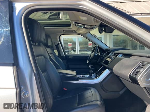 2018 Land Rover Range Rover Sport HSE с VIN SALWR2RV8JA811916, выставлен на аукционе IAAI как лот 43510530 с пробегом 127 469 миль миль и . История ставок и продаж доступна на DreamBid. Изображение 5.