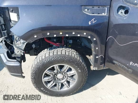 2022 GMC Sierra 1500 AT4 с VIN 3GTUUEET3NG563018, выставлен на аукционе IAAI как лот 41512499 с пробегом 54 538 миль миль и . История ставок и продаж доступна на DreamBid. Изображение 18.