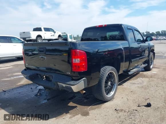 2011 Chevrolet Silverado 1500 LTZ with VIN 1GCRCTE06BZ327185, listed as a IAAI auction lot 43294145 with 90,576 mi miles and . Bid and sale history available at DreamBid. Image 4.