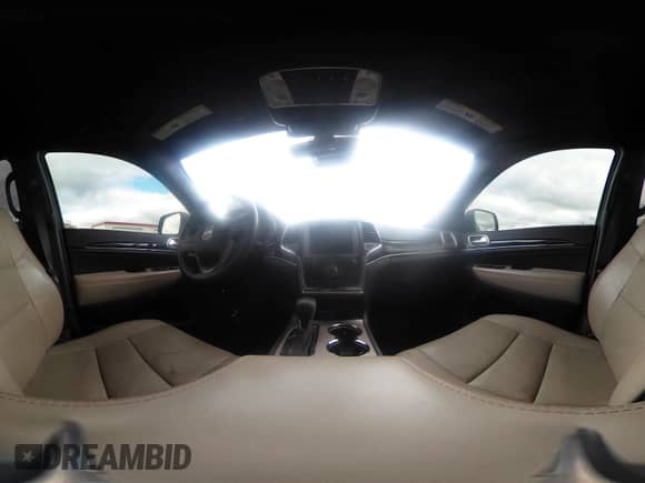 2017 Jeep Grand Cherokee Limited с VIN 1C4RJFBG6HC633002, выставлен на аукционе IAAI как лот 42330032 с пробегом 117 526 миль миль и . История ставок и продаж доступна на DreamBid. Изображение 21.