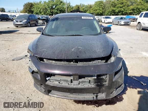 2014 Nissan Maxima S with VIN 1N4AA5AP4EC452510, listed as a Copart auction lot 84403835 with 197,321 mi miles and Salvage title. Bid and sale history available at DreamBid. Image 5.