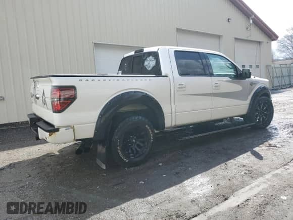 2012 Ford F-150 Lariat z VIN 1FTFW1E64CFB90284, wystawiony jako Copart lot #50325615 z przebiegiem 208 499 mil mil oraz Szkoda całkowita • Salvage title. Historia ofert i sprzedaży dostępna na DreamBid. Obrazek 3.