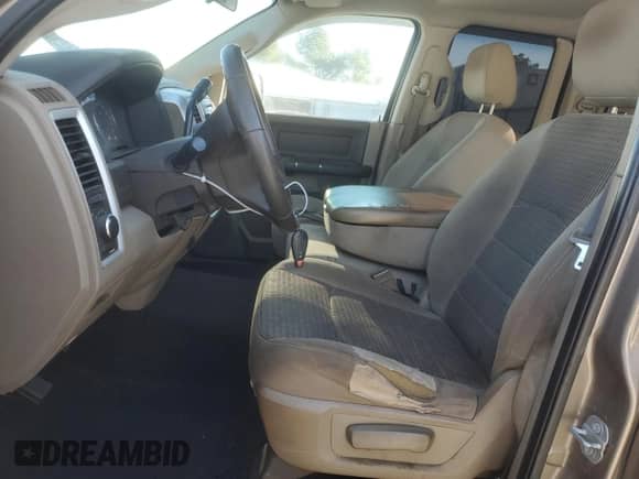 2009 Dodge 1500 ST with VIN 1D3HB18P29S811604, listed as a Copart auction lot 85685064 with 141,591 mi miles and Salvage title. Bid and sale history available at DreamBid. Image 7.