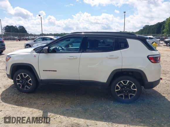 2020 Jeep Compass Trailhawk с VIN 3C4NJDDB7LT189632, выставлен на аукционе IAAI как лот 42986458 с пробегом 114 204 миль миль и . История ставок и продаж доступна на DreamBid. Изображение 14.