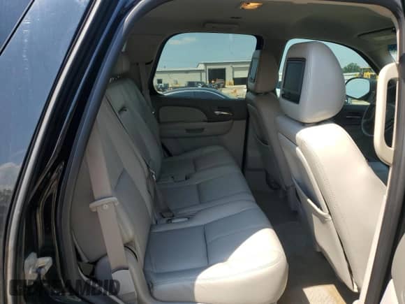 2010 Chevrolet Tahoe LT с VIN 1GNUKBE03AR270019, выставлен на аукционе Copart как лот 68771895 с пробегом 187 508 миль миль и Списание • Salvage title. История ставок и продаж доступна на DreamBid. Изображение 11.