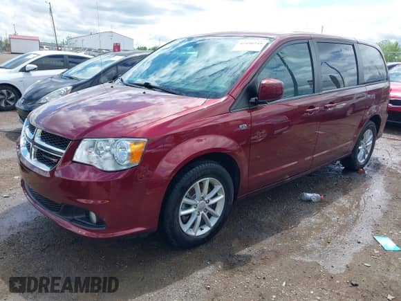 2019 Dodge Grand Caravan SE z VIN 2C4RDGBG1KR803438, wystawiony jako IAAI lot #42190748 z przebiegiem 84 070 mil mil oraz . Historia ofert i sprzedaży dostępna na DreamBid. Obrazek 2.