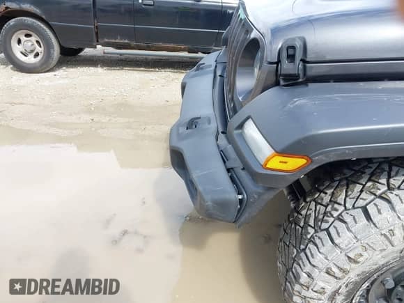 2022 Jeep Wrangler Unlimited Sport S с VIN 1C4HJXDG6NW180234, выставлен на аукционе IAAI как лот 41908743 с пробегом 50 704 миль миль и . История ставок и продаж доступна на DreamBid. Изображение 12.