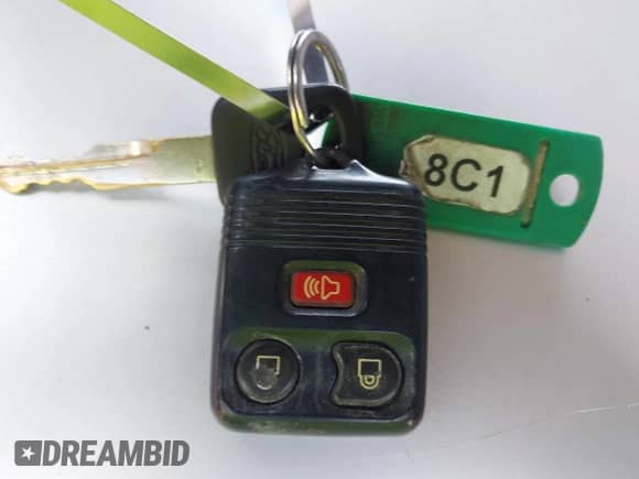 2011 Ford Econoline Cargo Commercial z VIN 1FTNS2EW8BDA45160, wystawiony jako IAAI lot #42143028 z przebiegiem 244 352 mil mil oraz . Historia ofert i sprzedaży dostępna na DreamBid. Obrazek 11.