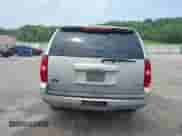 2007 Chevrolet Suburban LTZ z VIN 1GNFK16327J329256, wystawiony jako IAAI lot #42406004 z przebiegiem 281 627 mil mil oraz . Historia ofert i sprzedaży dostępna na DreamBid. Obrazek 17.