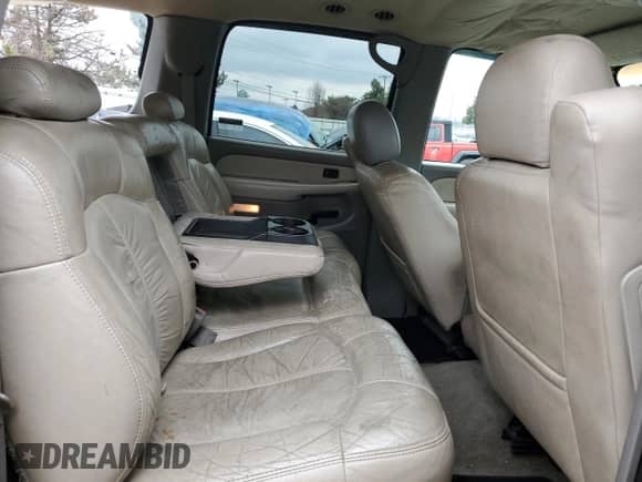 2000 Chevrolet Suburban with VIN 1GNFK16T1YJ150403, listed as a Copart auction lot 44657965 with 206,937 mi miles and Salvage title. Bid and sale history available at DreamBid. Image 11.