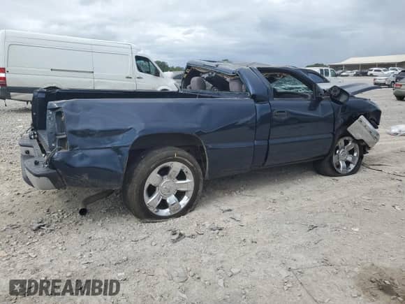 2007 Chevrolet Silverado 1500 Work Truck with VIN 3GCEC14X17G230159, listed as a Copart auction lot 68706035 with 244,610 mi miles and Clean title. Bid and sale history available at DreamBid. Image 3.