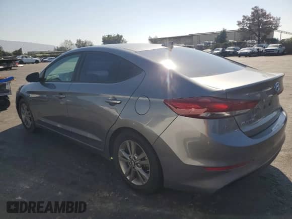 2018 Hyundai Elantra SEL z VIN 5NPD84LFXJH306838, wystawiony jako Copart lot #81837935 z przebiegiem 82 433 mil mil oraz Szkoda całkowita • Salvage title. Historia ofert i sprzedaży dostępna na DreamBid. Obrazek 2.