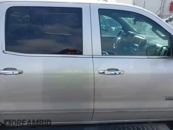 2014 GMC Sierra 1500 SLT с VIN 3GTP1VEC9EG294948, выставлен на аукционе IAAI как лот 42374611 с пробегом 107 337 миль миль и . История ставок и продаж доступна на DreamBid. Изображение 13.
