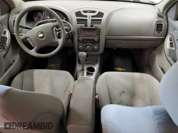 2008 Chevrolet Malibu Classic LS 1FL с VIN 1G1ZS58F58F111300, выставлен на аукционе Copart как лот 61496035 с пробегом 212 417 миль миль и Списание • Salvage title. История ставок и продаж доступна на DreamBid. Изображение 8.