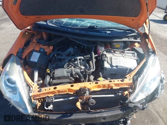 2015 Toyota Prius One z VIN JTDKDTB30F1095149, wystawiony jako IAAI lot #42846245 z przebiegiem 80 862 mil mil oraz . Historia ofert i sprzedaży dostępna na DreamBid. Obrazek 10.