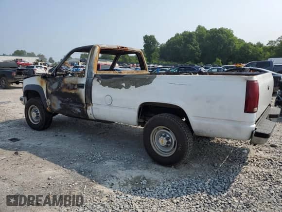 2000 Chevrolet Silverado 2500 с VIN 1GCGK24R0YR118635, выставлен на аукционе Copart как лот 59222665 с пробегом Не указан миль и Списание • Salvage title. История ставок и продаж доступна на DreamBid. Изображение 2.