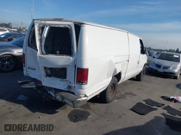 2009 Ford Econoline Cargo с VIN 1FTNS24L09DA01607, выставлен на аукционе IAAI как лот 41198171 с пробегом 269 552 миль миль и . История ставок и продаж доступна на DreamBid. Изображение 4.