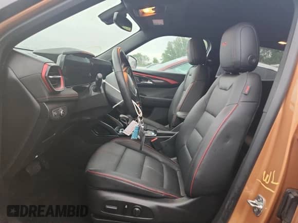 2024 Chevrolet TrailBlazer RS с VIN KL79MUSL7RB061872, выставлен на аукционе Copart как лот 68735585 с пробегом Не указан миль и Списание • Salvage title. История ставок и продаж доступна на DreamBid. Изображение 7.