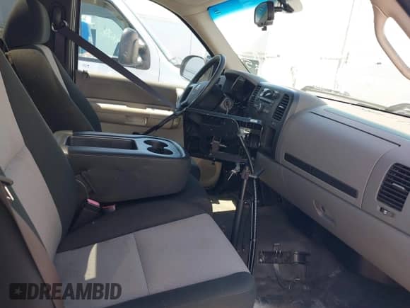 2007 GMC Sierra 1500 Work Truck с VIN 1GTEC14037Z600126, выставлен на аукционе IAAI как лот 42245828 с пробегом 161 412 миль миль и . История ставок и продаж доступна на DreamBid. Изображение 5.