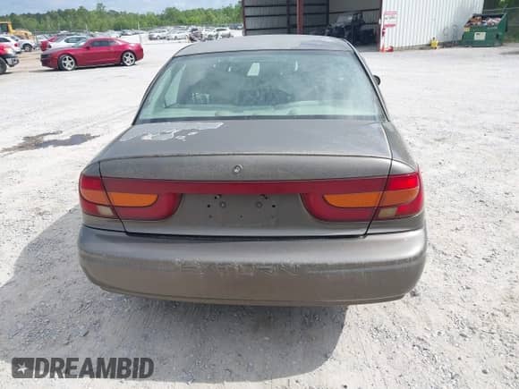 2000 Saturn SL с VIN 1G8ZK527XYZ121984, выставлен на аукционе IAAI как лот 42099839 с пробегом 174 210 миль миль и . История ставок и продаж доступна на DreamBid. Изображение 16.