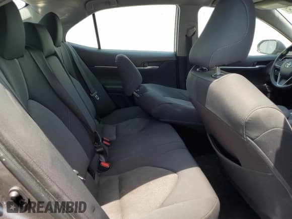 2023 Toyota Camry LE z VIN 4T1C11AK4PU103811, wystawiony jako Copart lot #70062385 z przebiegiem 46 128 mil mil oraz Czysty tytuł • Clean title. Historia ofert i sprzedaży dostępna na DreamBid. Obrazek 10.