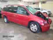 2005 Dodge Caravan SXT с VIN 2D4GP44L45R415974, выставлен на аукционе Copart как лот 69434184 с пробегом 106 997 миль миль и Списание • Salvage title. История ставок и продаж доступна на DreamBid. Изображение 4.