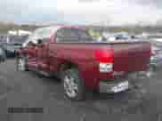 2008 Toyota Tundra Limited с VIN 5TBBV58118S512890, выставлен на аукционе IAAI как лот 41206757 с пробегом 132 816 миль миль и . История ставок и продаж доступна на DreamBid. Изображение 3.
