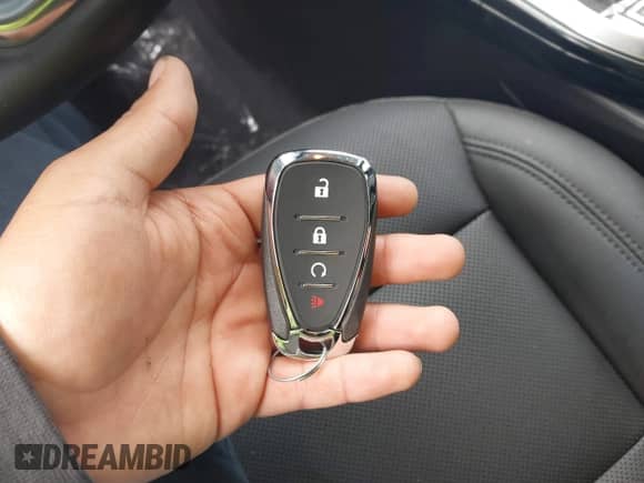 2025 Chevrolet Trax ACTIV z VIN KL77LKEP9SC126850, wystawiony jako IAAI lot #42187814 z przebiegiem 6 854 mil mil oraz . Historia ofert i sprzedaży dostępna na DreamBid. Obrazek 11.