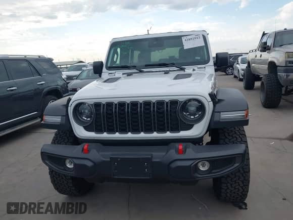 2025 Jeep Wrangler Rubicon с VIN 1C4PJXFN4SW538708, выставлен на аукционе IAAI как лот 42892912 с пробегом 12 175 миль миль и . История ставок и продаж доступна на DreamBid. Изображение 13.