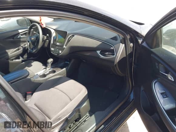 2021 Chevrolet Malibu LT z VIN 1G1ZD5ST7MF068730, wystawiony jako IAAI lot #43113571 z przebiegiem 78 529 mil mil oraz . Historia ofert i sprzedaży dostępna na DreamBid. Obrazek 5.