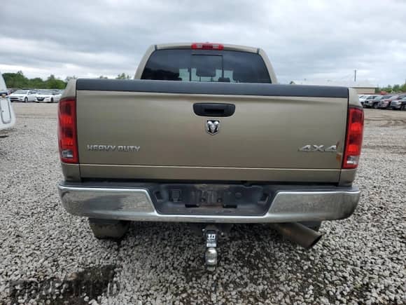 2006 Dodge 3500 Laramie z VIN 3D7LX39CX6G175616, wystawiony jako Copart lot #57902135 z przebiegiem 183 961 mil mil oraz Szkoda całkowita • Salvage title. Historia ofert i sprzedaży dostępna na DreamBid. Obrazek 6.