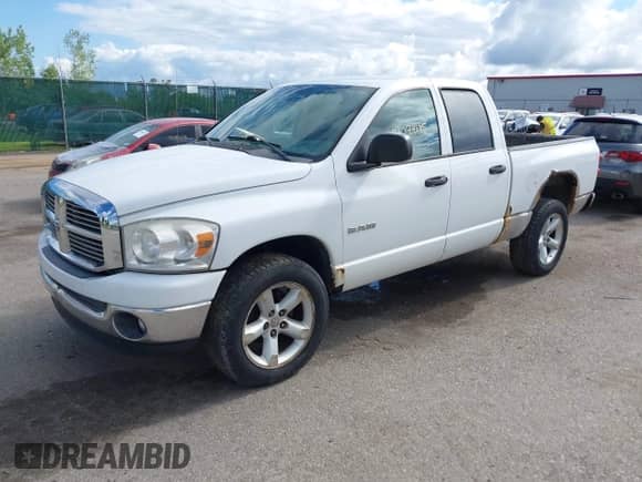 2008 Dodge 1500 SLT with VIN 1D7HU18N58S567520, listed as a IAAI auction lot 43094285 with 166,370 mi miles and . Bid and sale history available at DreamBid. Image 2.