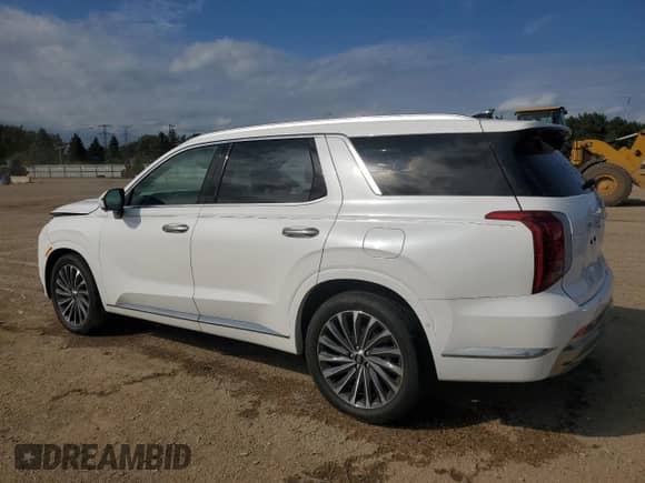 2023 Hyundai Palisade Calligraphy с VIN KM8R7DGE3PU497149, выставлен на аукционе Copart как лот 70897895 с пробегом 27 869 миль миль и Списание • Salvage title. История ставок и продаж доступна на DreamBid. Изображение 2.