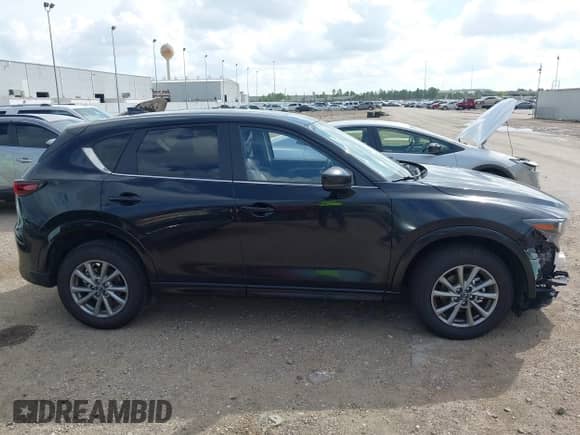 2025 Mazda CX-5 S Preferred z VIN JM3KFBCL5S0695658, wystawiony jako IAAI lot #43301142 z przebiegiem Nie podano mil oraz . Historia ofert i sprzedaży dostępna na DreamBid. Obrazek 13.