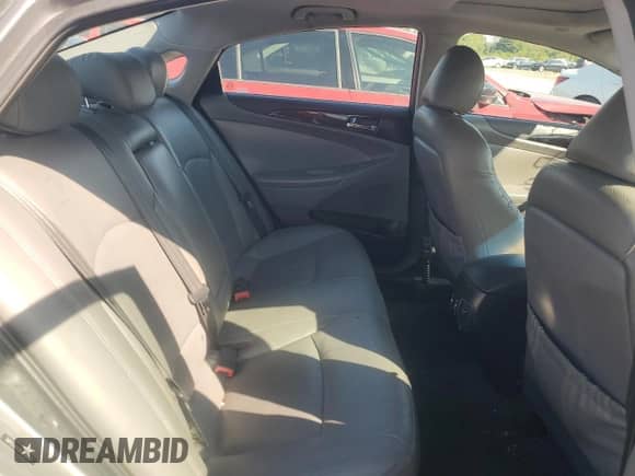 2013 Hyundai Sonata Limited с VIN 5NPEC4AC9DH698002, выставлен на аукционе Copart как лот 81353205 с пробегом 176 186 миль миль и Списание • Salvage title. История ставок и продаж доступна на DreamBid. Изображение 10.