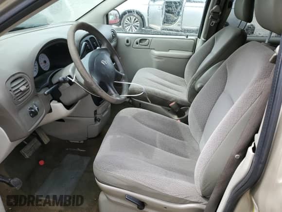 2006 Dodge Caravan SE with VIN 1D4GP25R56B728300, listed as a Copart auction lot 53271105 with 256,292 mi miles and Non repairable. Bid and sale history available at DreamBid. Image 7.