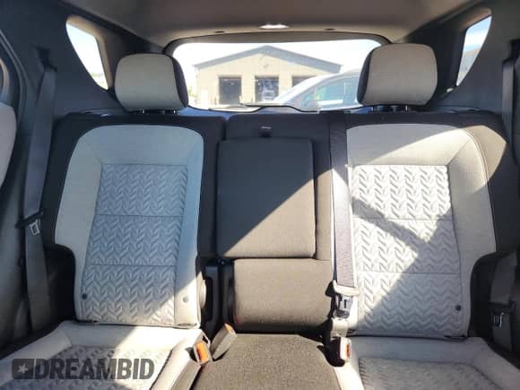 2023 Chevrolet Equinox LS с VIN 3GNAXHEG8PL169577, выставлен на аукционе Copart как лот 70062015 с пробегом 23 961 миль миль и На запчасти • Non repairable. История ставок и продаж доступна на DreamBid. Изображение 10.
