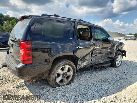 2008 Chevrolet Tahoe LTZ с VIN 1GNFC13038J202637, выставлен на аукционе Copart как лот 80787065 с пробегом 255 666 миль миль и Списание • Salvage title. История ставок и продаж доступна на DreamBid. Изображение 3.