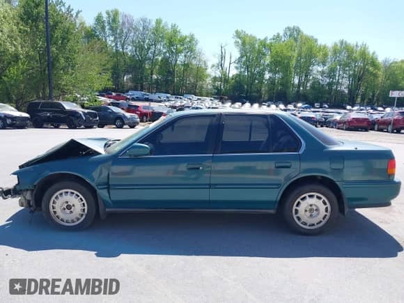 1993 Honda Accord LX с VIN 1HGCB7553PA066813, выставлен на аукционе IAAI как лот 41958935 с пробегом 454 394 миль миль и . История ставок и продаж доступна на DreamBid. Изображение 14.