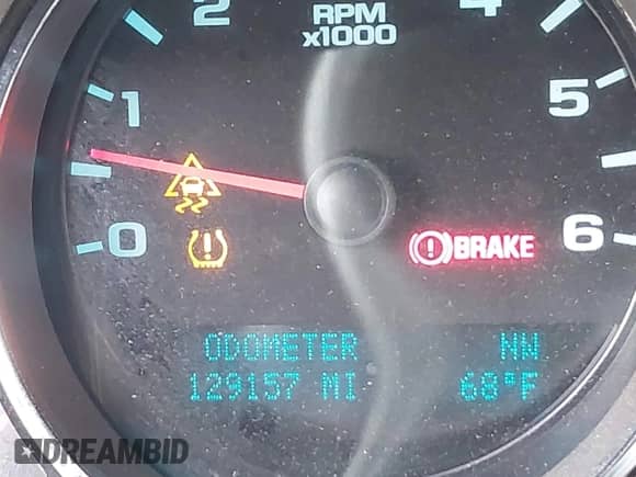 2011 GMC Sierra 1500 SLE with VIN 3GTU2VE21BG394805, listed as a IAAI auction lot 41969442 with 129,157 mi miles and . Bid and sale history available at DreamBid. Image 7.