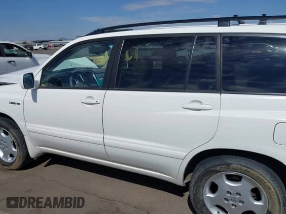 2006 Toyota Highlander Limited with VIN JTEDP21A060103925, listed as a IAAI auction lot 42929476 with Not provided miles and . Bid and sale history available at DreamBid. Image 14.